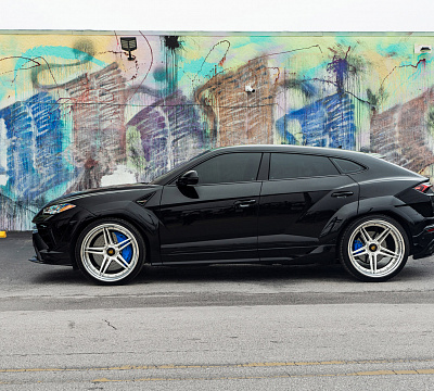 Фото дисков 1886 Wheels XR003 на Lamborghini Urus