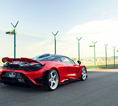 Фото дисков HRE 527 на McLaren 720S