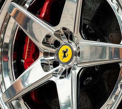 Фото дисков Anrky RS5.3 на Ferrari F8