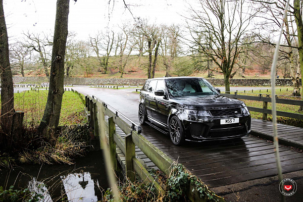 Фото дисков Vossen S17-01 Глянцевый темный лак на Range Rover Sport II