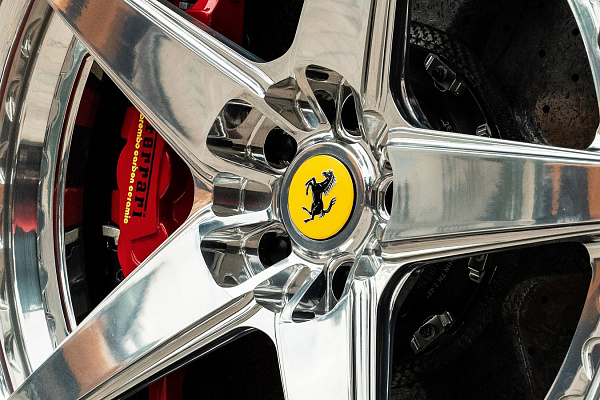 Фото дисков Anrky RS5.3 Полированный лак на Ferrari F8