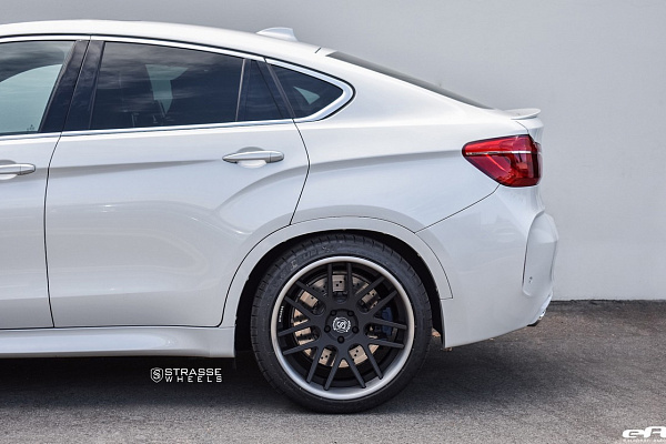 Фото дисков Strasse Wheels SM7 Deep Concave Черный сатин на BMW X6/X6 M (F16/F86)