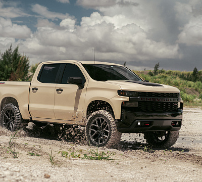 Фото дисков Vossen HF6-4 на Chevrolet Silverado IV