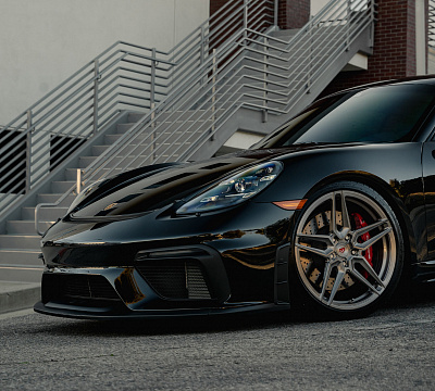 Фото дисков Vossen EVO-1 на Porsche Cayman III