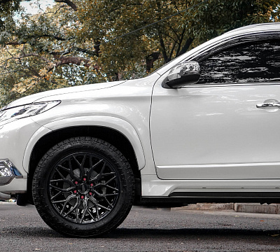 Фото дисков Vossen HF6-3 на Mitsubishi Pajero Sport III