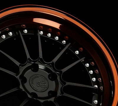 Avant Garde SR8