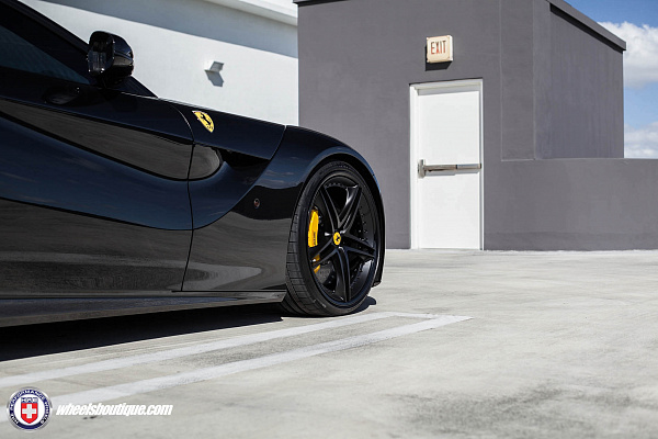 Фото дисков HRE S207 Черный сатин на Ferrari F12