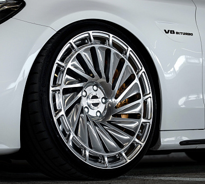 Фото дисков Radi8 R807 на Mercedes-Benz C-Class (W205)