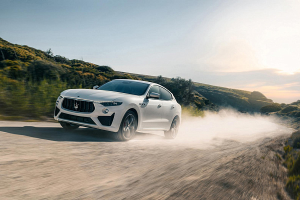 Фото дисков Maserati HELIOS  на Maserati Levante