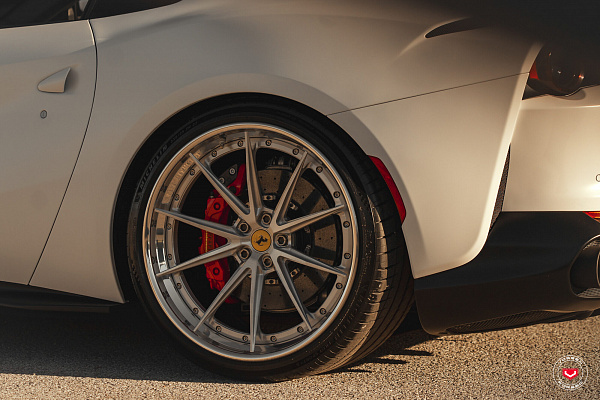 Фото дисков Vossen VPS-1 (3-Piece) Глянцевый лак на Ferrari 812