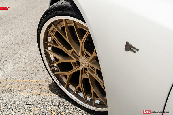 Фото дисков Anrky AN30 Сатиновое золото на Lexus LFA