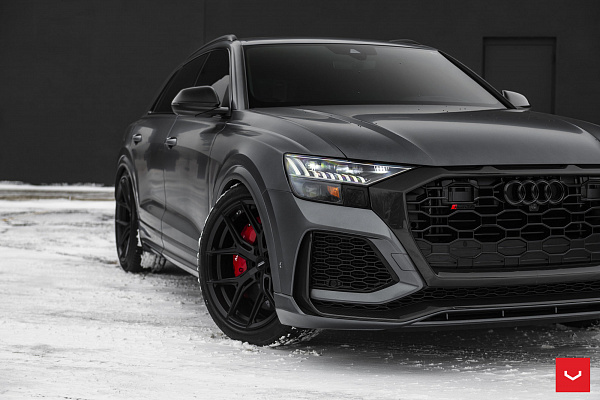 Фото дисков Vossen HF-5 Черный сатин на Audi Q8