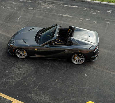 Фото дисков Anrky AN28 на Ferrari 812