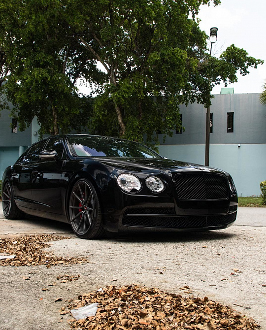 Фото дисков M-X2 Матовый графит на Bentley Flying Spur II