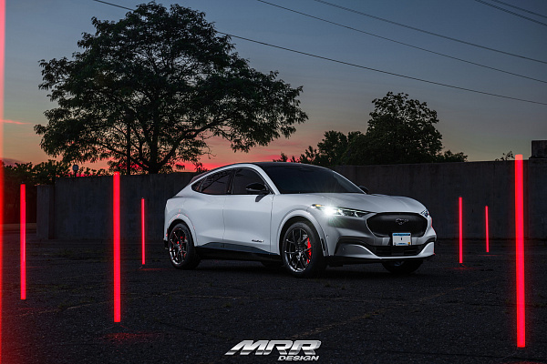 Фото дисков MRR FS06 Черный глянец на Ford Mustang Mach-E