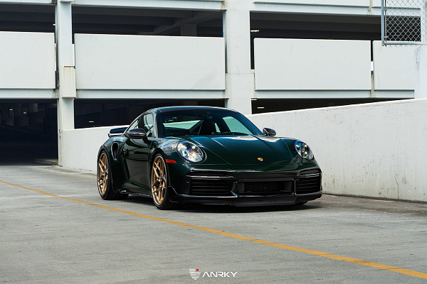 Фото дисков Anrky S3-X4 Глянцевое темное золото на Porsche 911 VIII