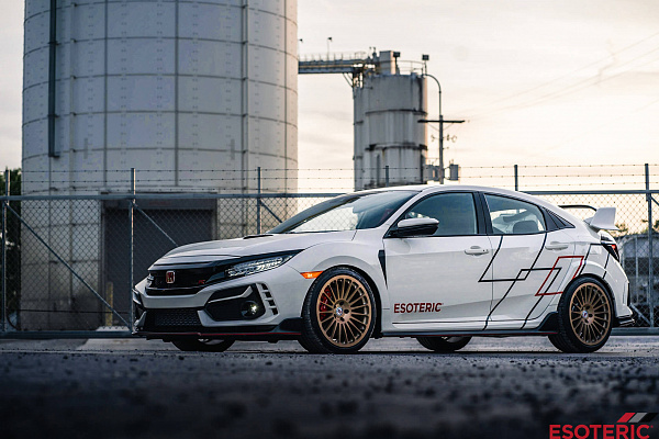 Фото дисков HRE 309M Сатиновое темное золото на Honda Civic Type R FK8