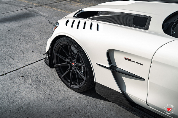 Фото дисков Vossen EVO-2R Черный сатин на Mercedes-Benz AMG GT I