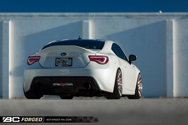 Фото дисков BC Forged HCS04 Другой цвет на Subaru BRZ I