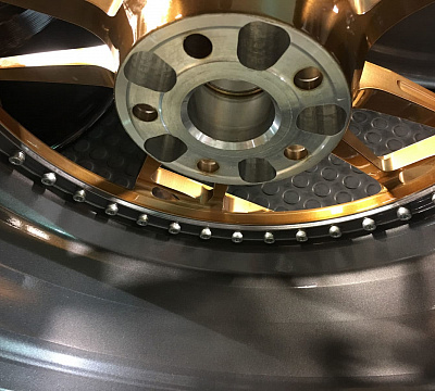 ADV.1 ADV5.3 M.V2 CS