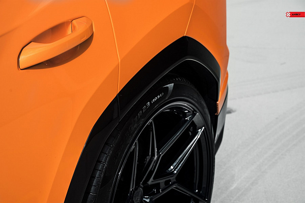 Фото дисков Anrky S1-X4 Черный глянец на Lamborghini Urus