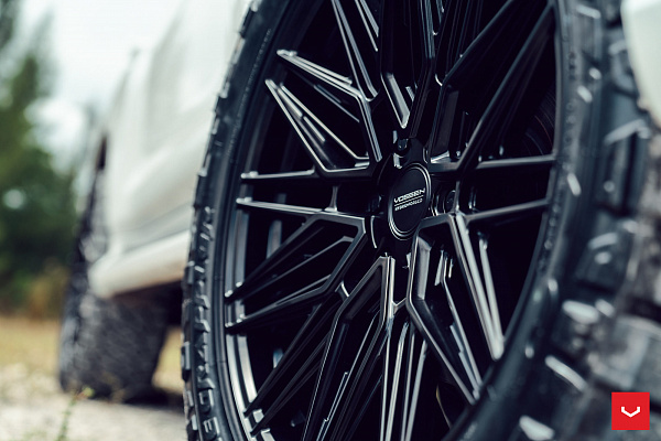 Фото дисков Vossen HF6-5 Черный сатин на Lexus GX II