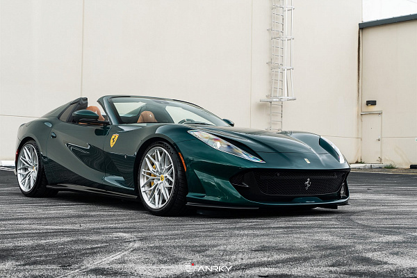Фото дисков Anrky S1-X1 Глянцевый лак на Ferrari 812