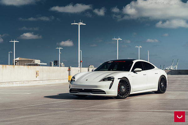 Фото дисков Vossen HF-8 Черный сатин на Porsche Taycan I