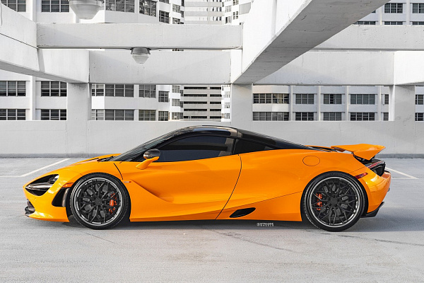 Фото дисков Strasse Wheels SV20M Deep Concave FS Черный матовый на McLaren 720S