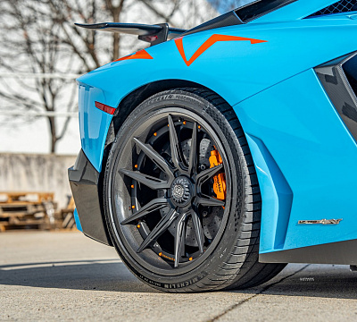 Фото дисков Strasse Wheels SV5-RS Performance на Lamborghini Aventador