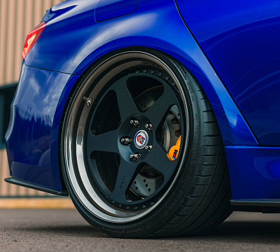 Фото дисков HRE 305 на BMW 3/M3 (F3x/F80)