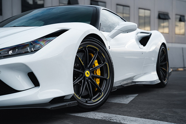 Фото дисков Brixton Forged R11-RS Черный сатин на Ferrari F8