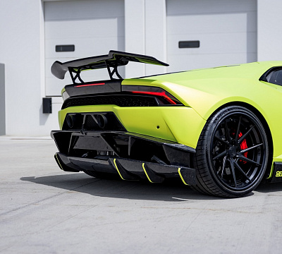 Фото дисков Strasse Wheels SV10T Deep Concave FS на Lamborghini Huracan