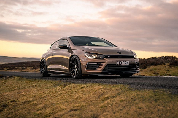 Фото дисков Bola CSR Черный глянец на Volkswagen Scirocco III