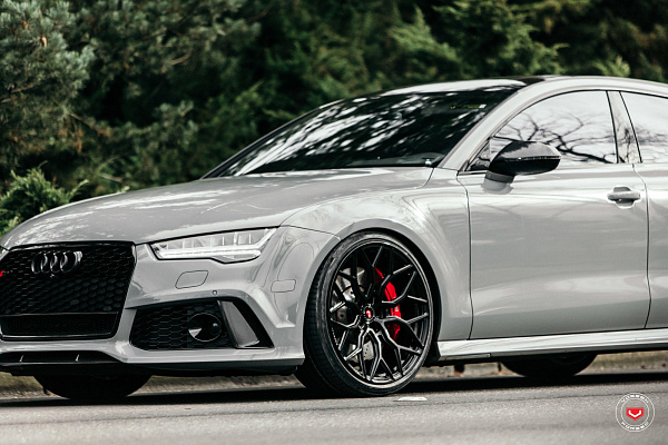 Фото дисков Vossen S17-01 Черный глянец на Audi A/RS 7 (4G)