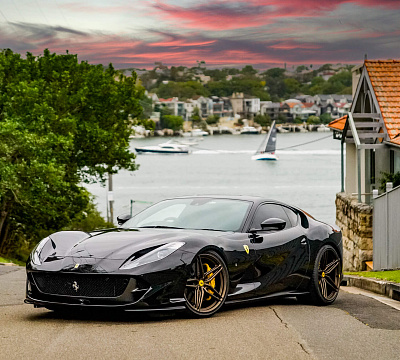 Фото дисков HRE P107SC на Ferrari 812