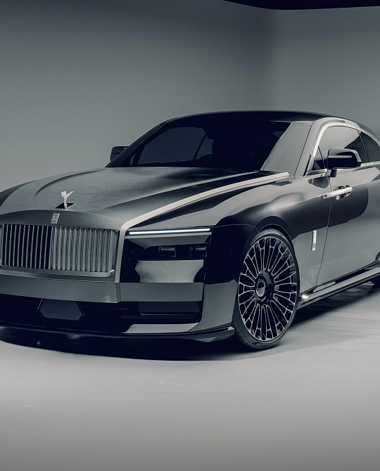 Фото дисков LX01 Черный глянец на Rolls-Royce Spectre