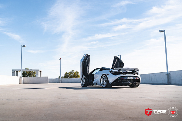 Фото дисков NOVITEC MC3 Сатиновый лак на McLaren 720S