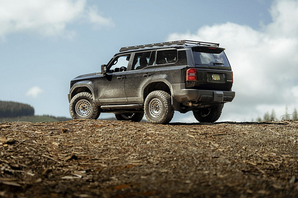 Фото дисков Black Rhino AWOL Сатиновый лак на Toyota Land Cruiser Prado 250