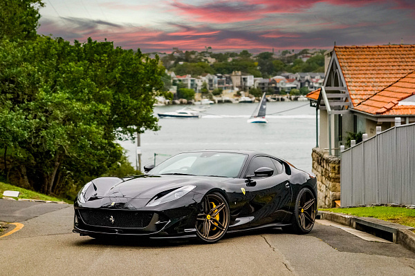 Фото дисков HRE P107SC Сатиновая бронза на Ferrari 812