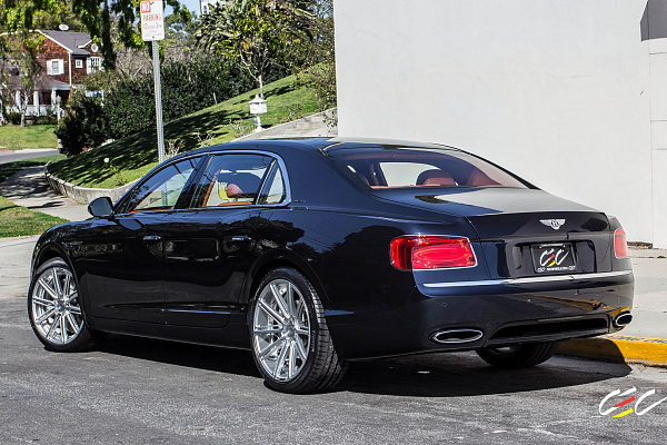 Фото дисков CEC C25 Глянцевый лак на Bentley Flying Spur II