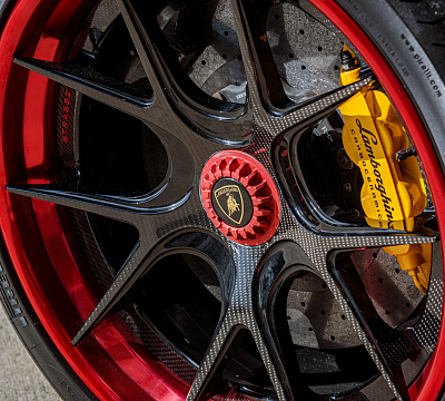 Фото дисков Strasse Wheels SM5R Deep Concave FS на Lamborghini Aventador
