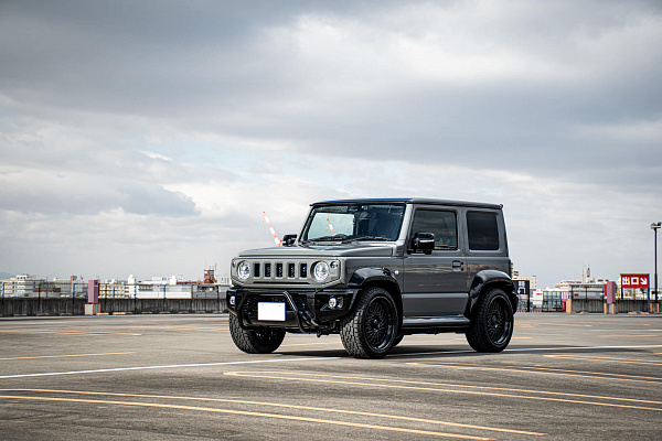 Фото дисков HRE 501 Черный сатин на Suzuki Jimny IV