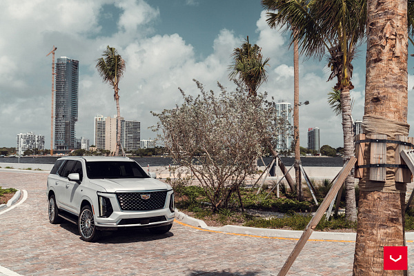 Фото дисков Vossen HF-8 Глянцевый лак на Cadillac Escalade V