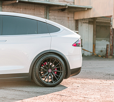 Фото дисков Vossen HF-4T на Tesla Model X