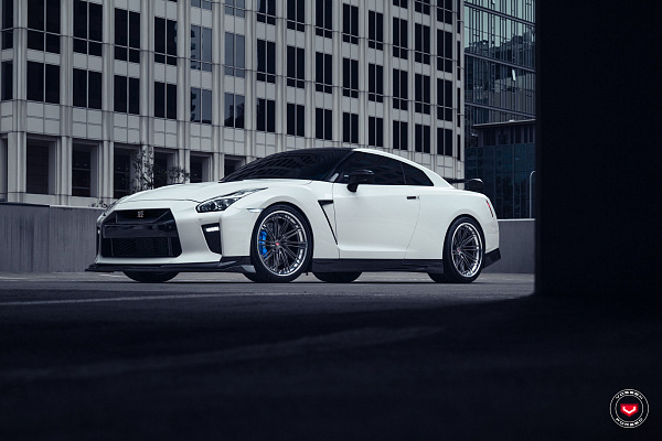 Фото дисков Vossen VPS-5 (3-Piece) Глянцевый темный лак на Nissan GT-R