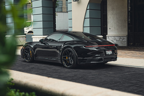 Фото дисков Brixton Forged PF12 R / RS Черный глянец на Porsche 911 VIII