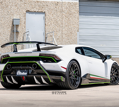Фото дисков Strasse Wheels SM7 Deep Concave FS на Lamborghini Huracan