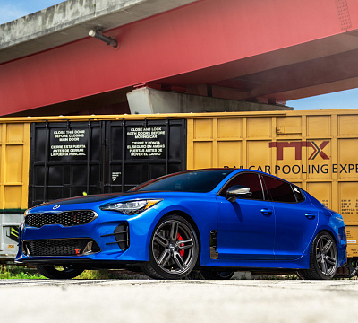 Фото дисков Vossen HF-1 на Kia Stinger