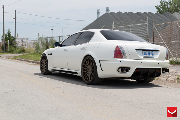 Фото дисков Vossen VFS-2 Сатиновая бронза на Maserati Quattroporte V